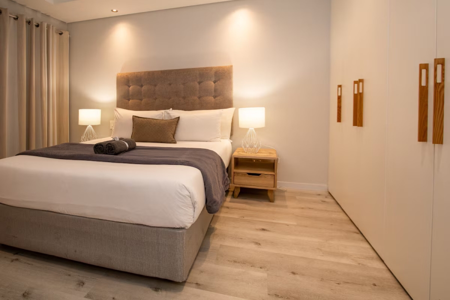 1 Bedroom Property for Sale in Sea Point Western Cape